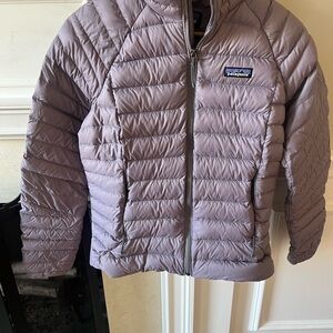 Patagonia women’s down sweater jacket Size M